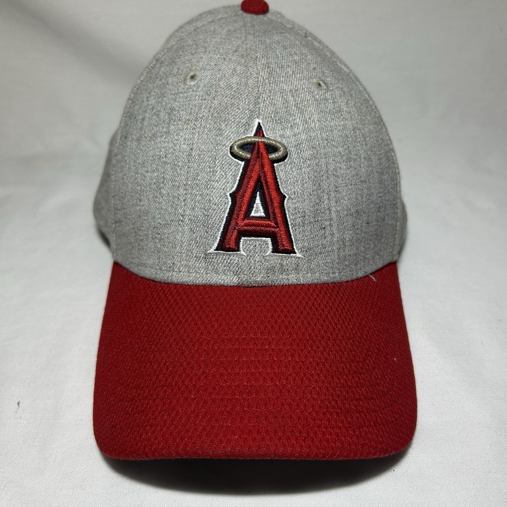 New Era 39THIRTY LA Angels Fitted Hat Medium-Large Gray Red MLB Flex Cap